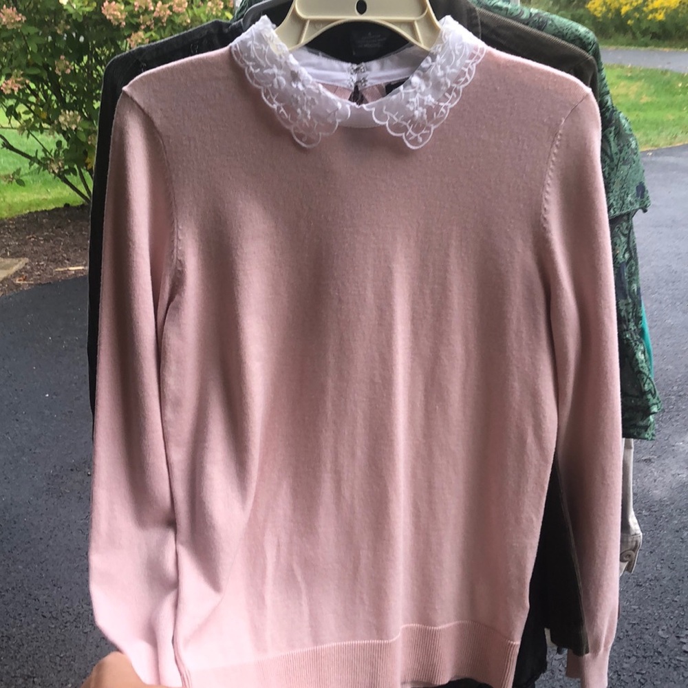 Size Small Women’s Blush Sweater
